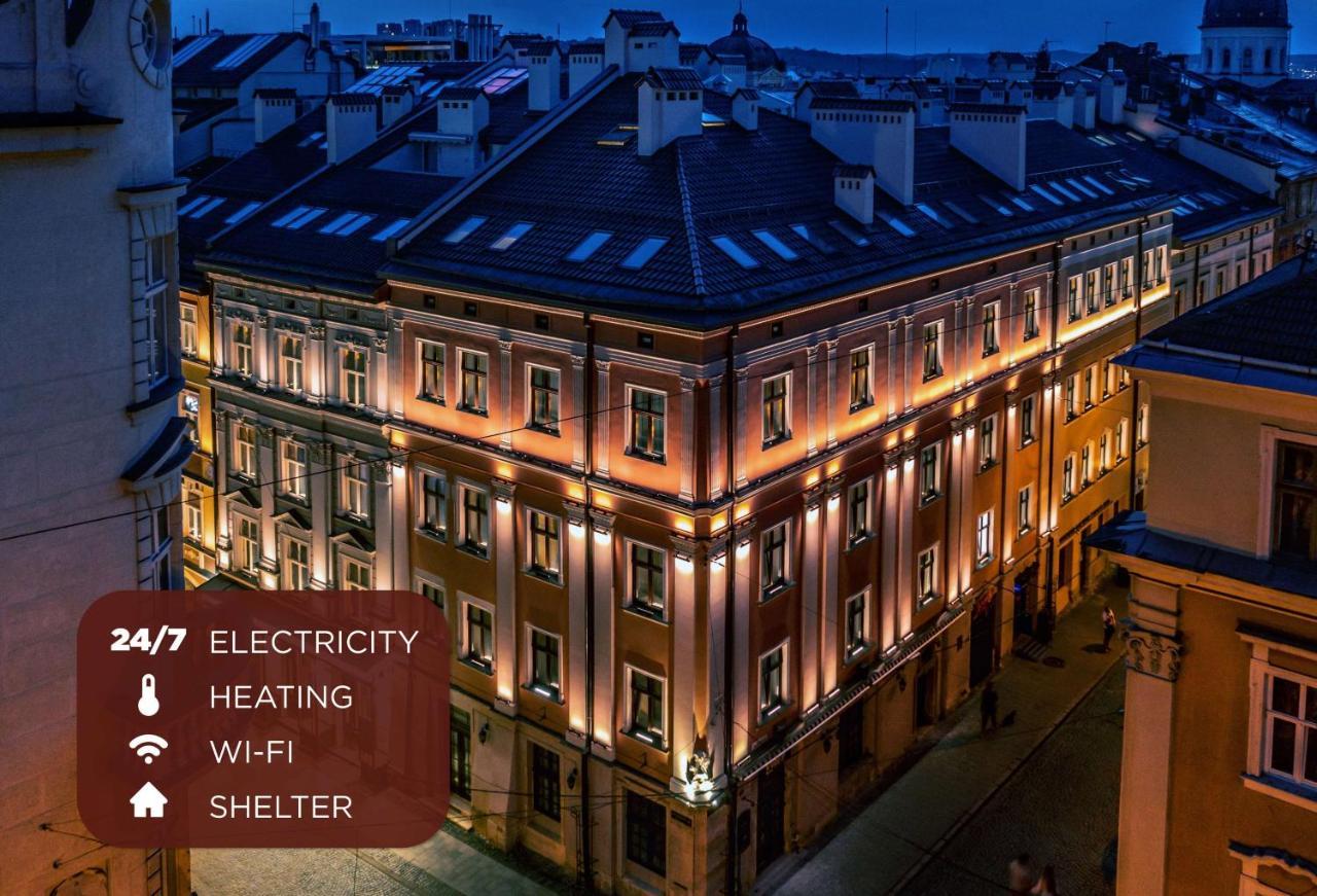 Best Western Plus Market Square Lviv Extérieur photo